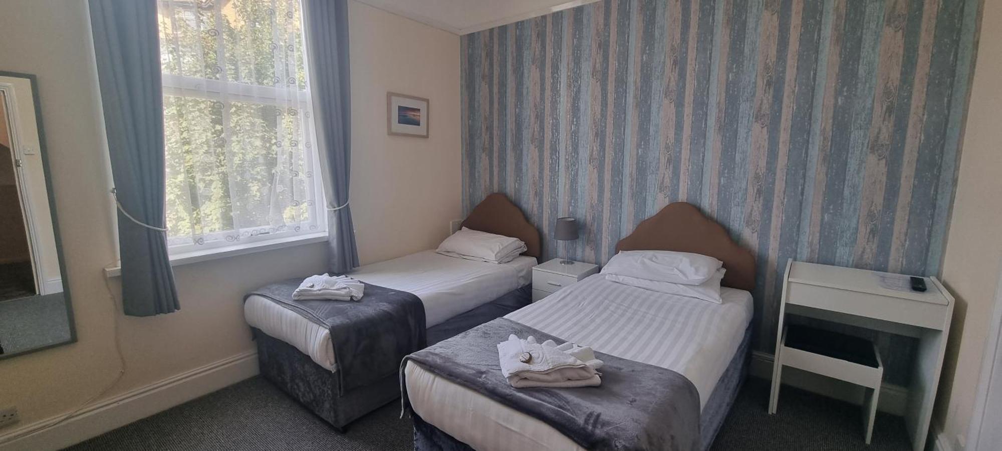 Hotel Royal Pier Sandown Exterior foto